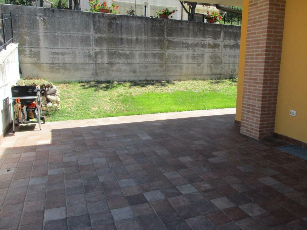 Il Risveglio Dei Sensi Villa Fossato di Vico Kültér fotó