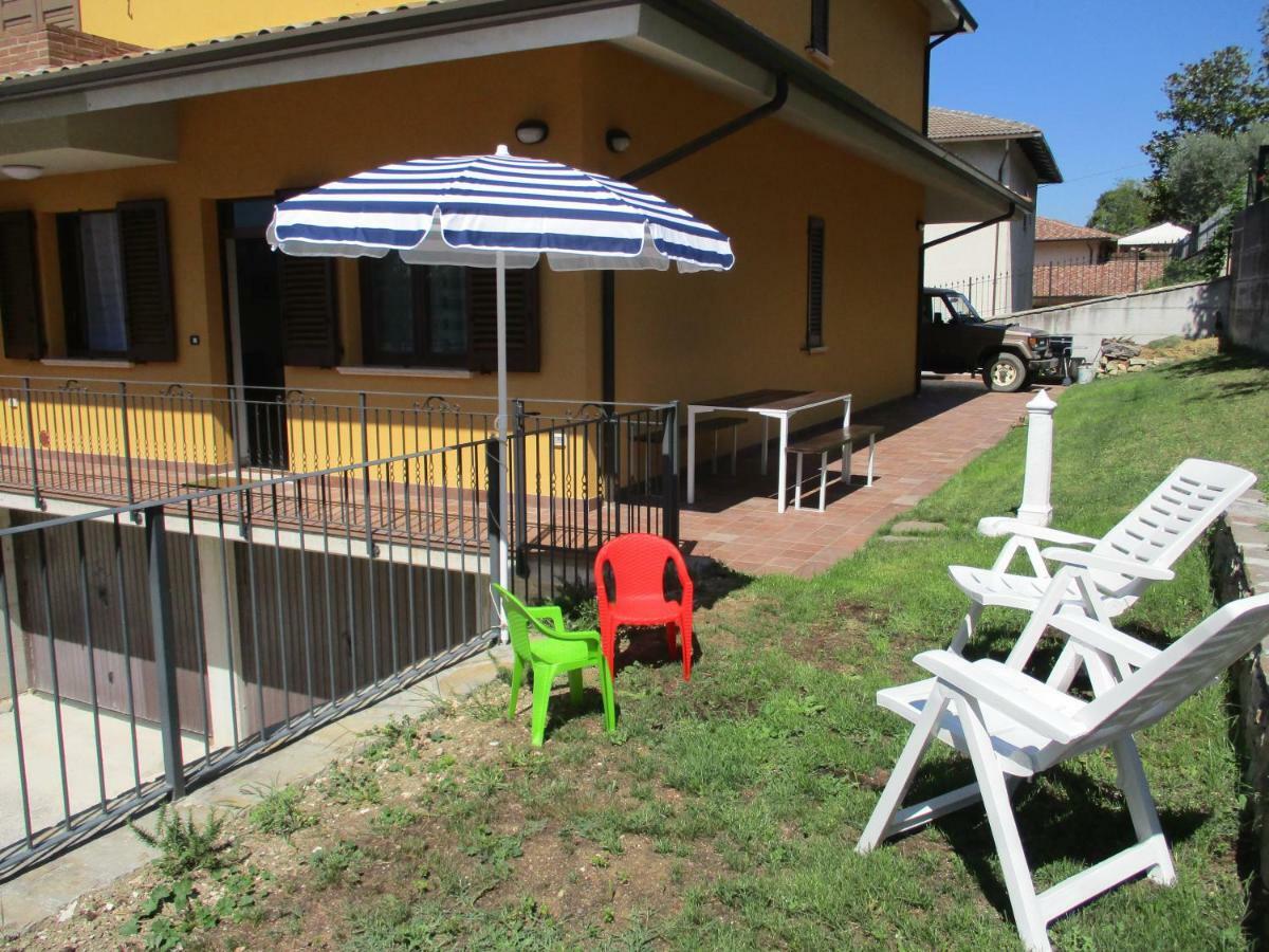 Il Risveglio Dei Sensi Villa Fossato di Vico Kültér fotó
